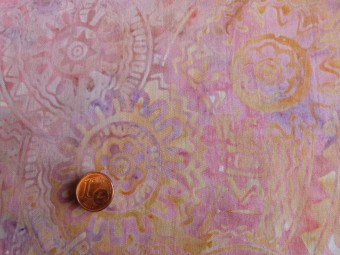 Tissu patchwork Batik rose, jaune et violet Tissu patchwork Batik rose, jaune et violet