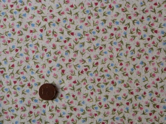 Tissu patchwork blanc, rose, bleu et vert Tissu patchwork blanc, rose, bleu et vert