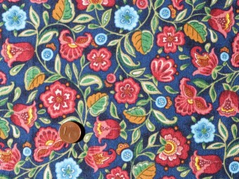Tissu patchwork bleu, rose, rouge et vert Tissu patchwork bleu, rose, rouge et vert