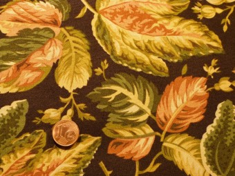 Tissu patchwork marron, vert, beige et rose Tissu patchwork marron, vert, beige et rose